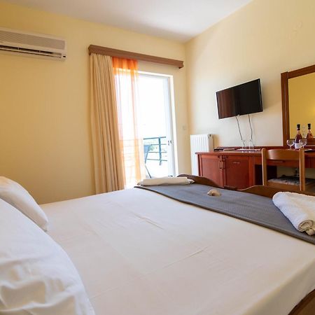Iraklis Hotel Mítikasz Kültér fotó