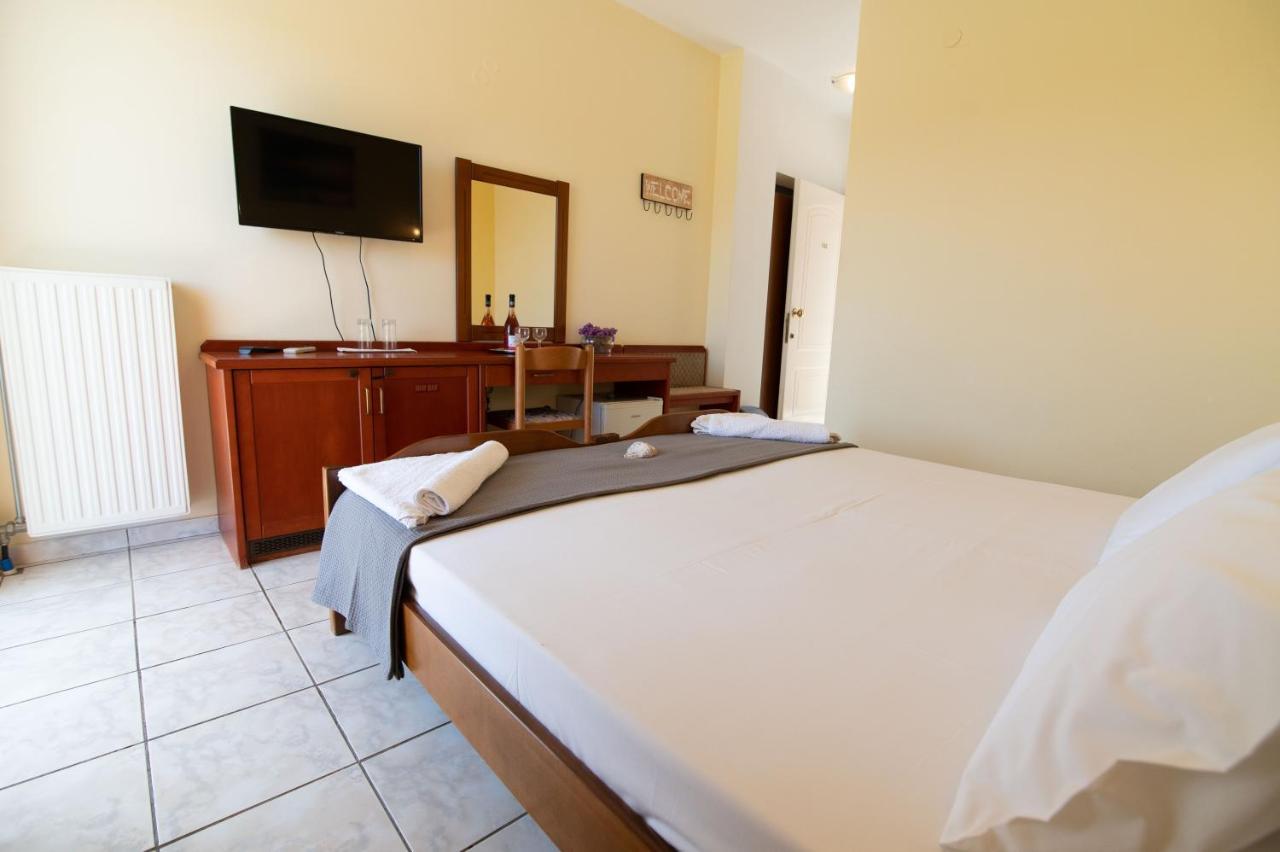 Iraklis Hotel Mítikasz Kültér fotó