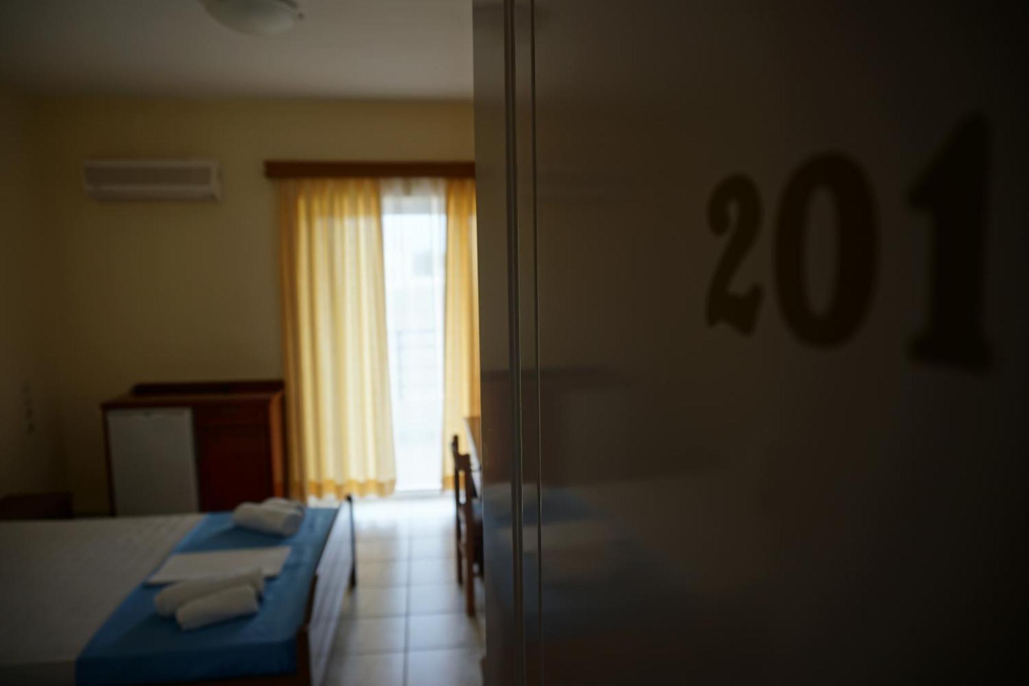 Iraklis Hotel Mítikasz Szoba fotó