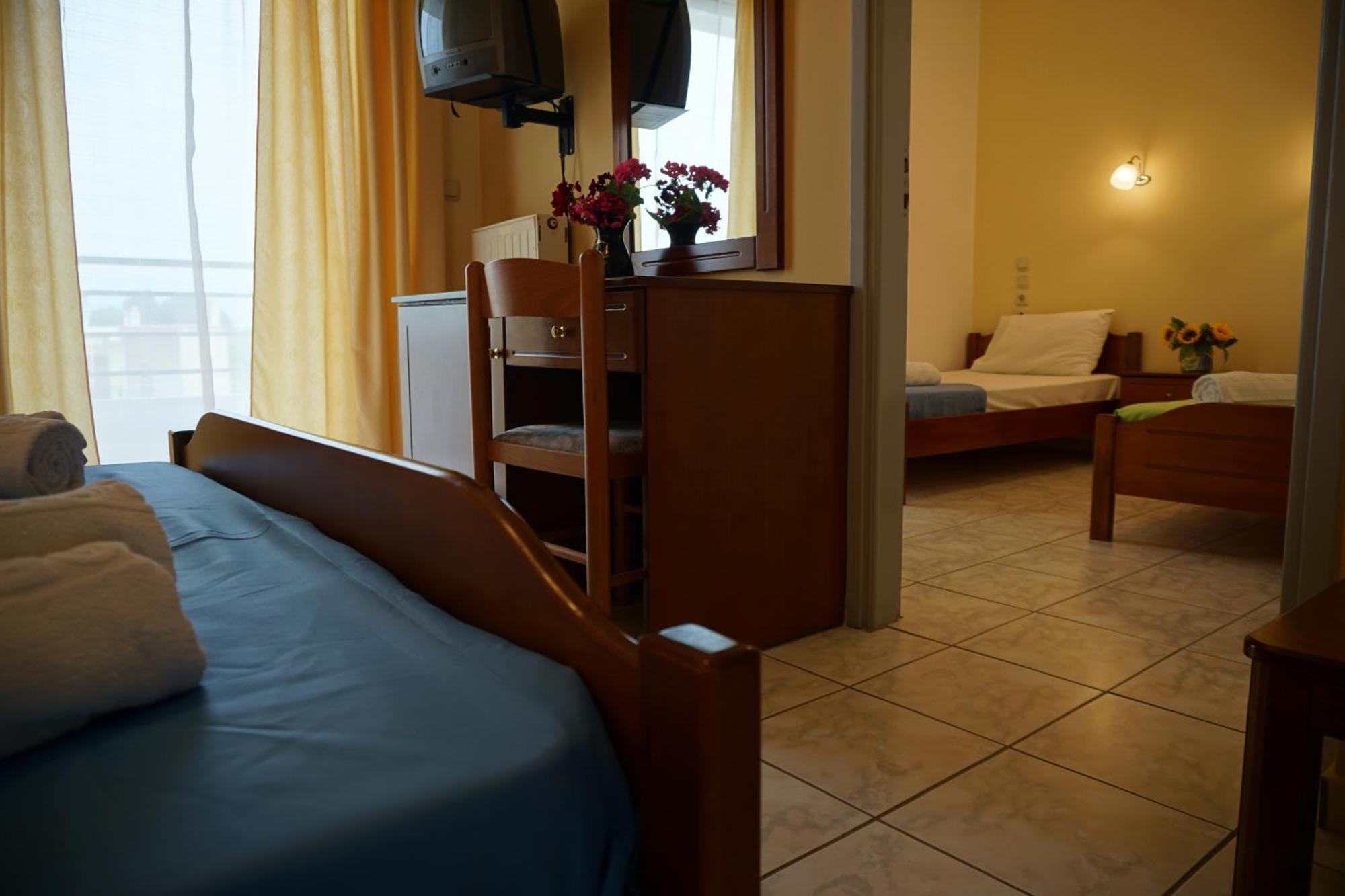 Iraklis Hotel Mítikasz Szoba fotó