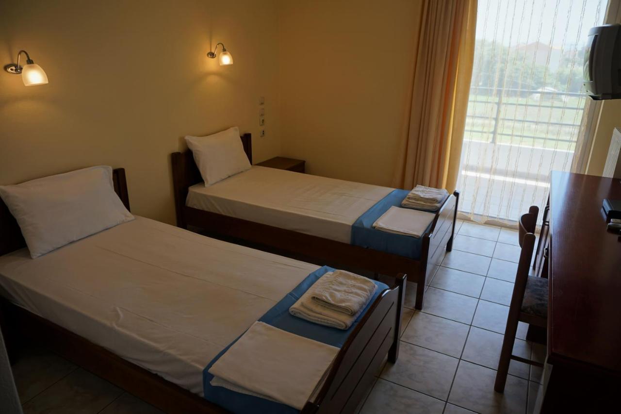 Iraklis Hotel Mítikasz Kültér fotó